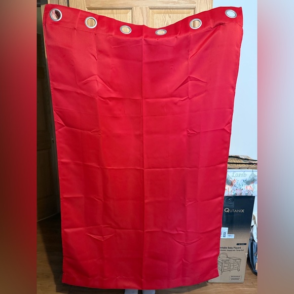 Red Mainstays Blackout Curtain Panel X4 - Picture 2 of 4